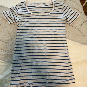 Lululemon t shirt